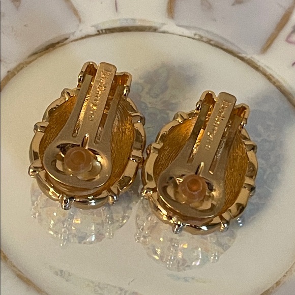 Vintage Burberrys Gold Plated Domed Shaped Starburst Clip-on Earrings - Picture 4 of 8